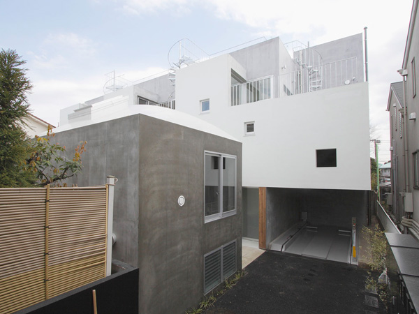 桜の集合住宅