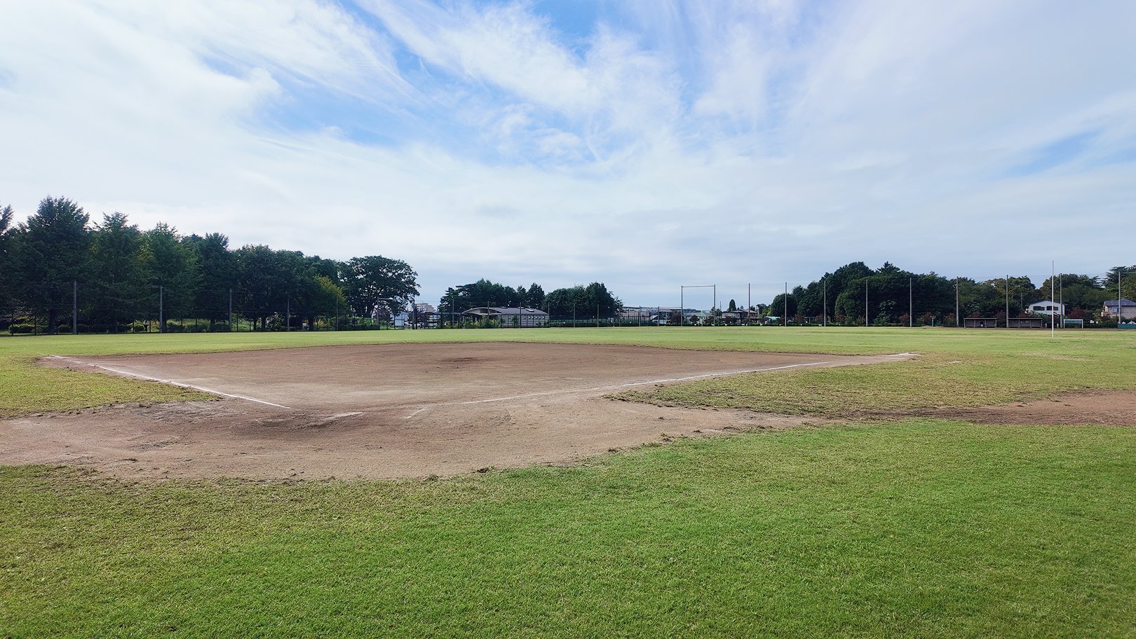 B地区野球場（1,600ｍ）